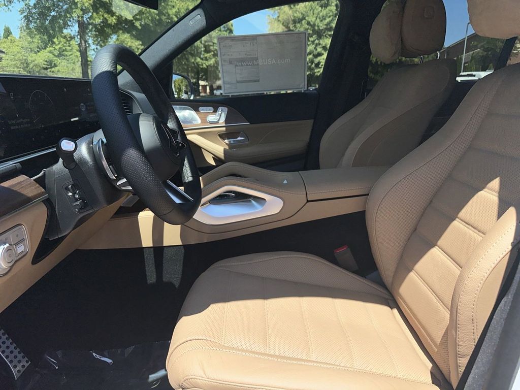 2025 Mercedes-Benz GLS GLS 450 10