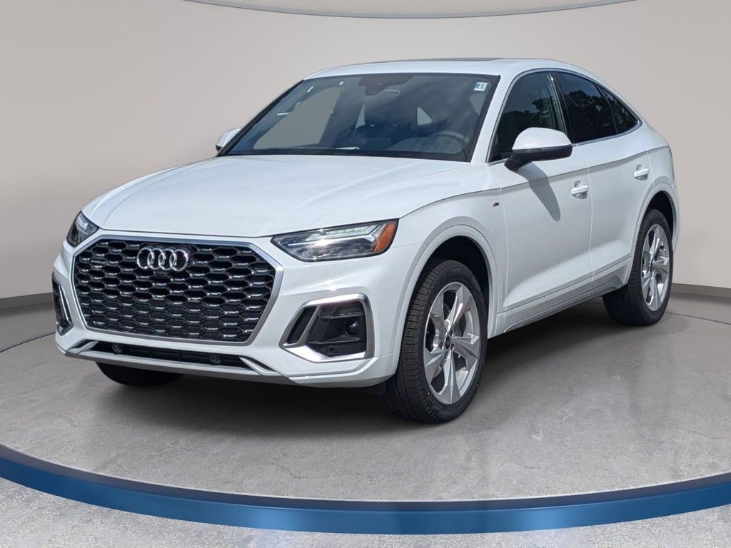 Glacier White Metallic 2025 Audi Q5 Sportback quattro Premium Plus S Line 45 TFSI Sedan All-Wheel Drive 7-Speed Automatic
