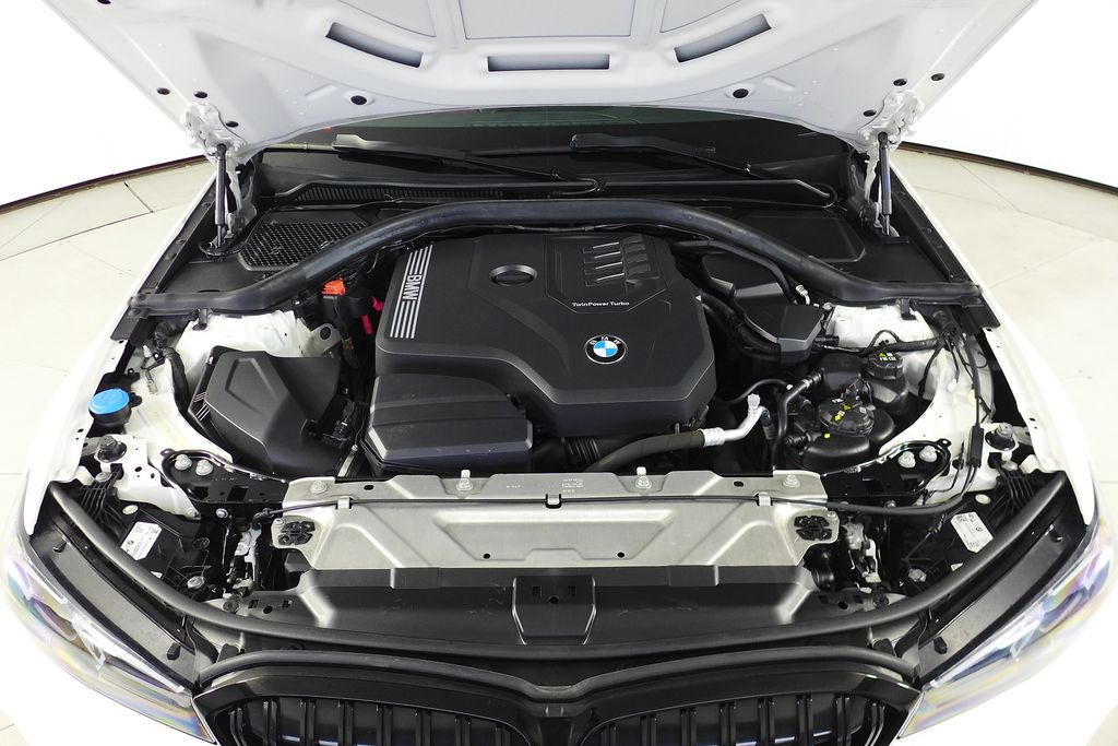 Thumbnail: 2023 BMW 3 Series - 6