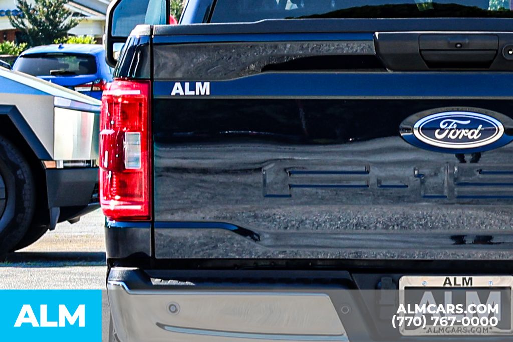 Used 2022 Blue Ford XLT image 13