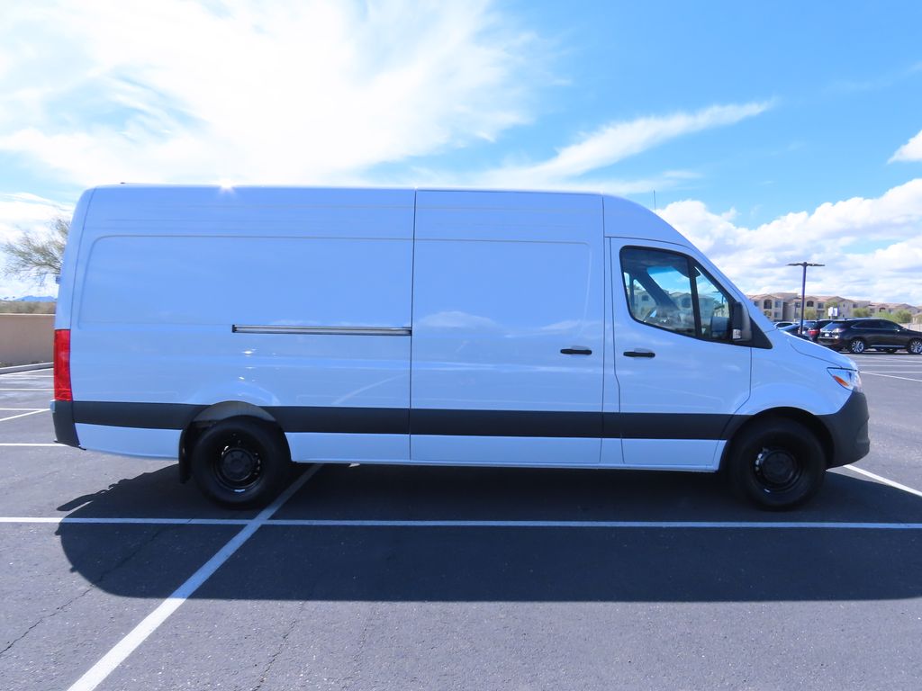 2024 Mercedes-Benz Sprinter 2500 4