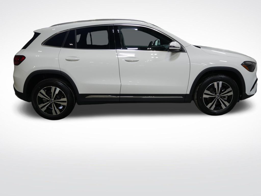 Thumbnail: 2026 Mercedes-Benz GLA - 6