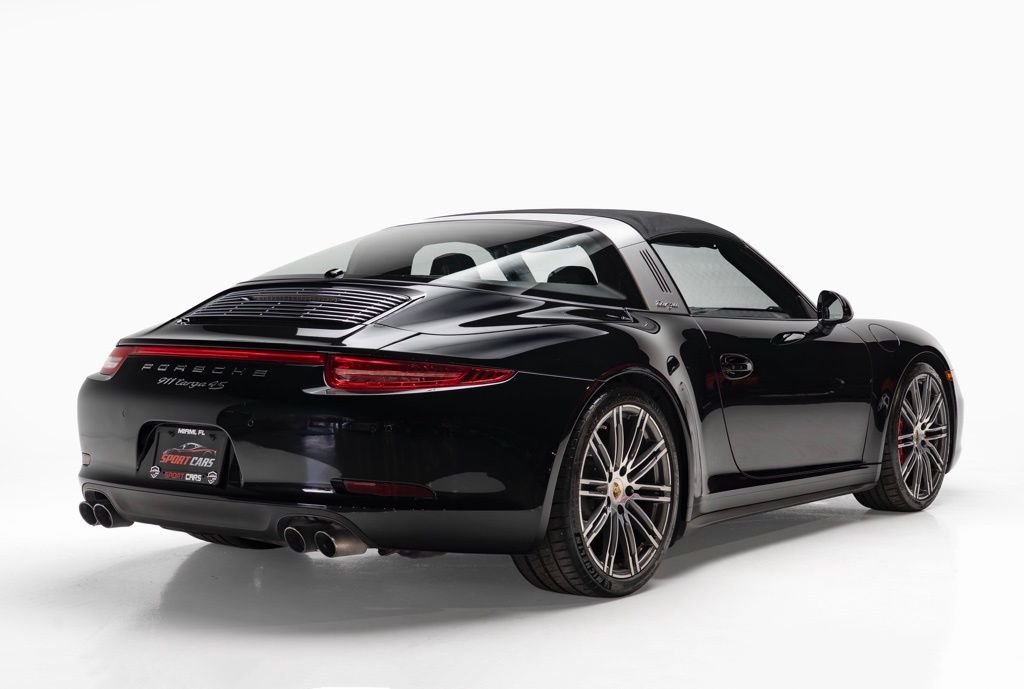 2015 Porsche 911 - Thumbnail 8