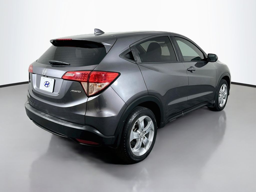 Thumbnail: 2016 Honda HR-V - 5