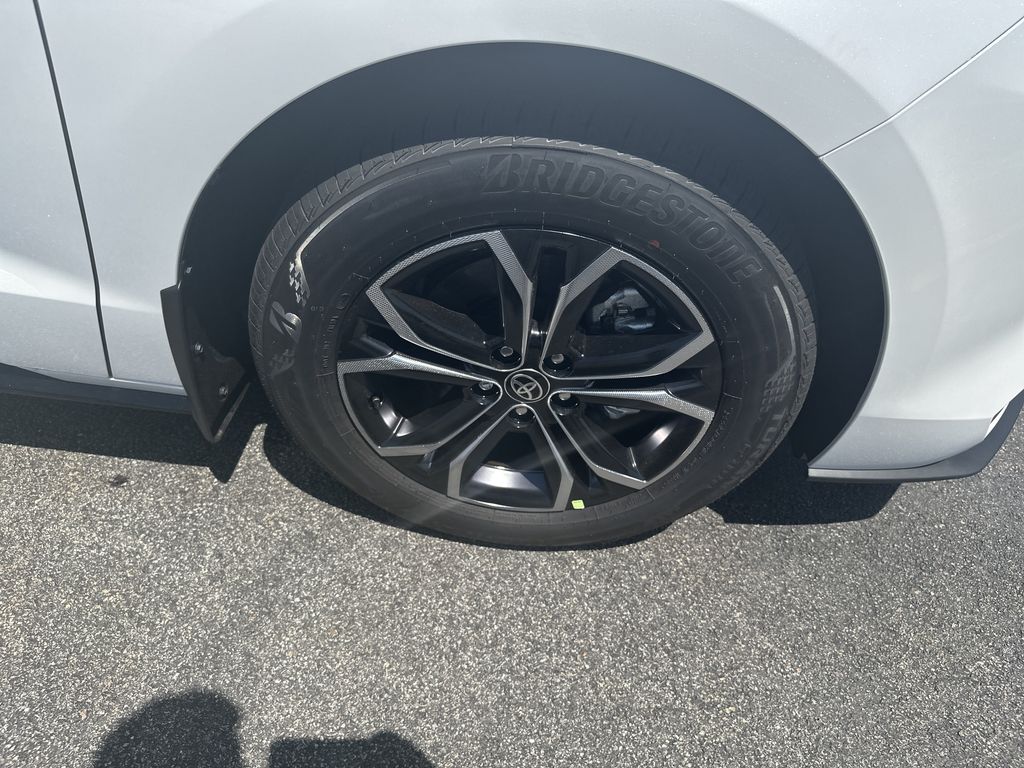 New 2026 Toyota Sienna Van