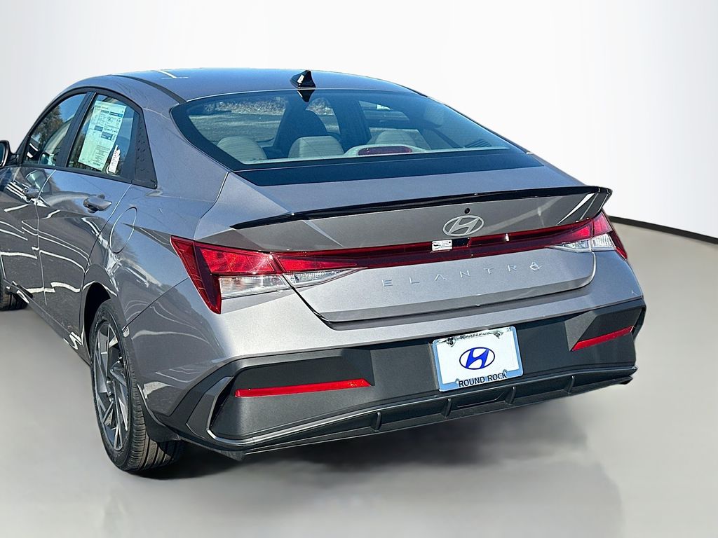 2025 Hyundai Elantra SEL 20