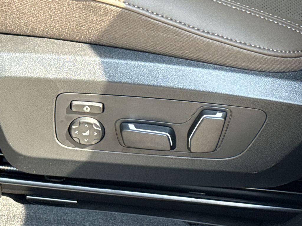 Thumbnail: 2026 BMW X3 - 12