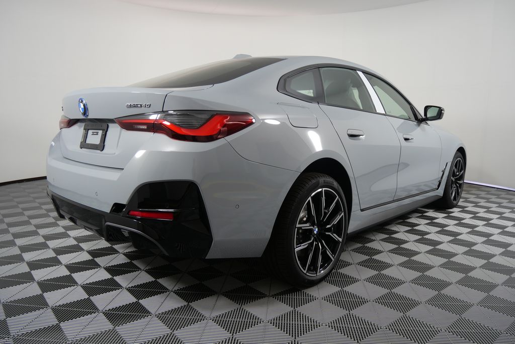 2025 BMW i4 eDrive40 17