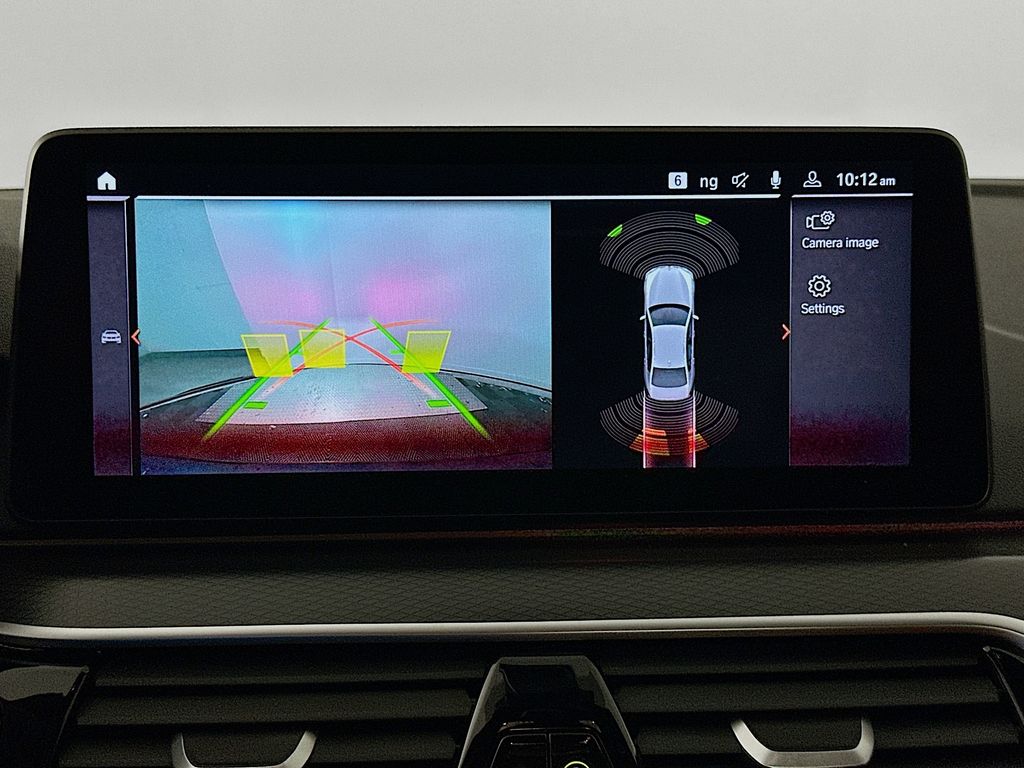 Thumbnail: 2023 BMW 5 Series - 14