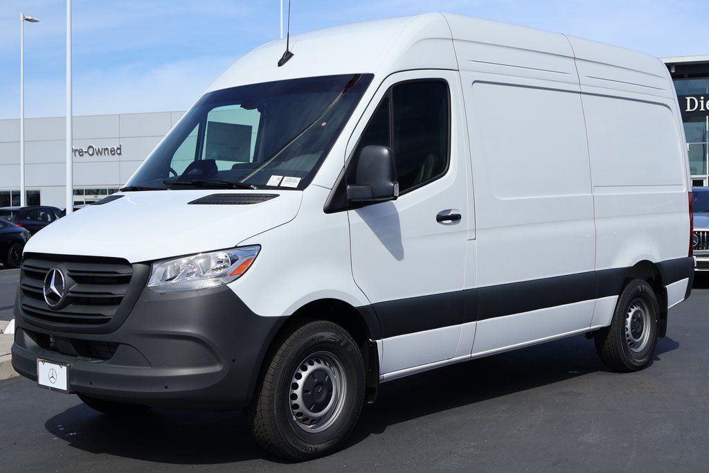 Thumbnail: 2025 Mercedes-Benz Sprinter - 1