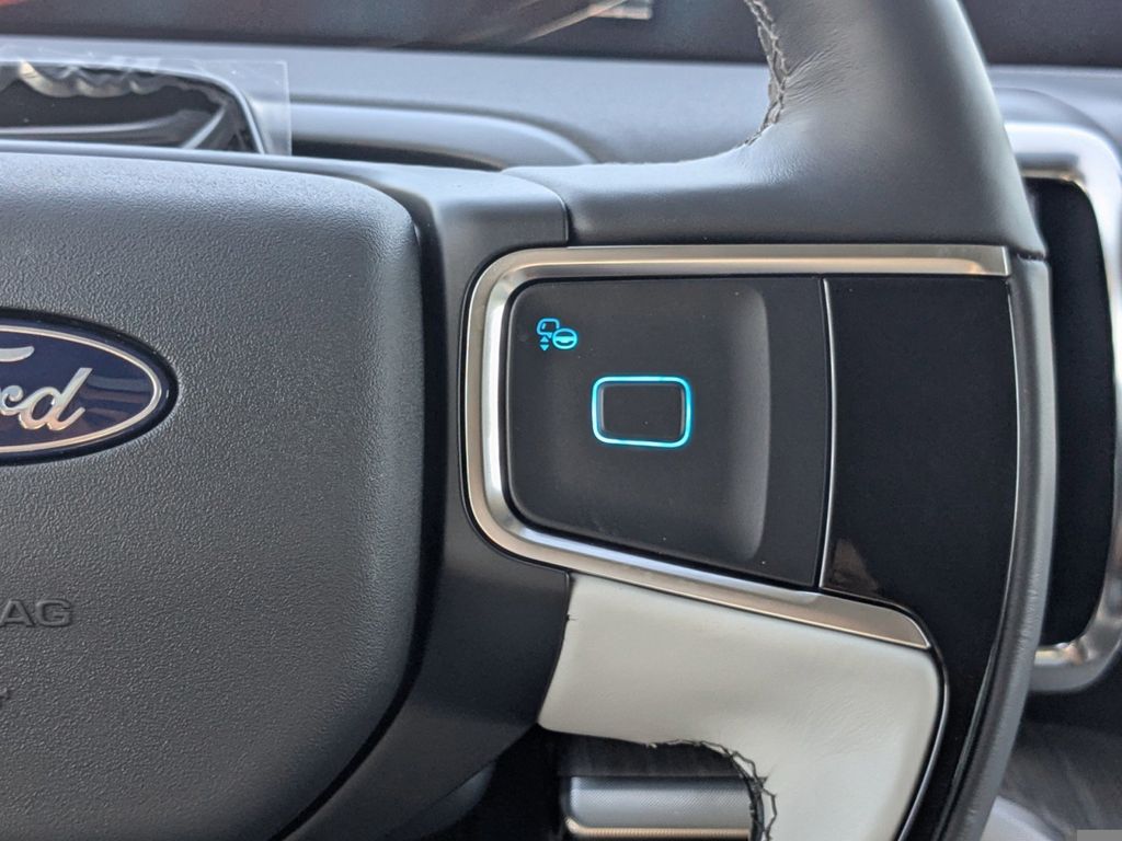 2025 Ford Expedition Platinum MAX