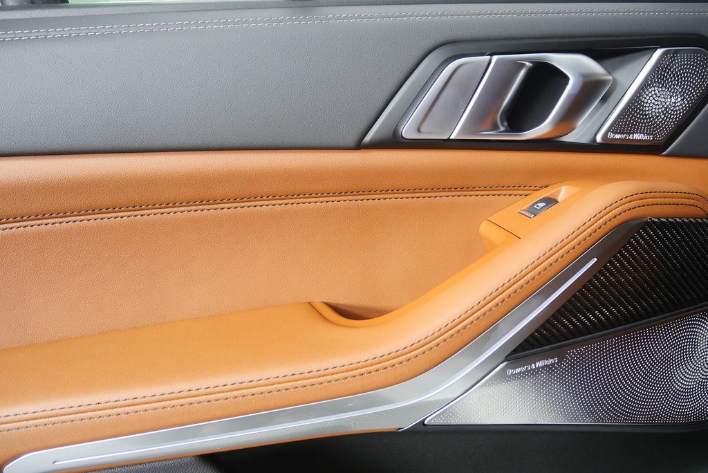 Thumbnail: 2026 BMW X5 - 15