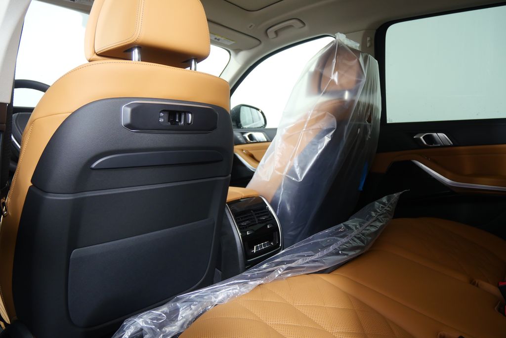 2026 BMW X7 xDrive40i 18