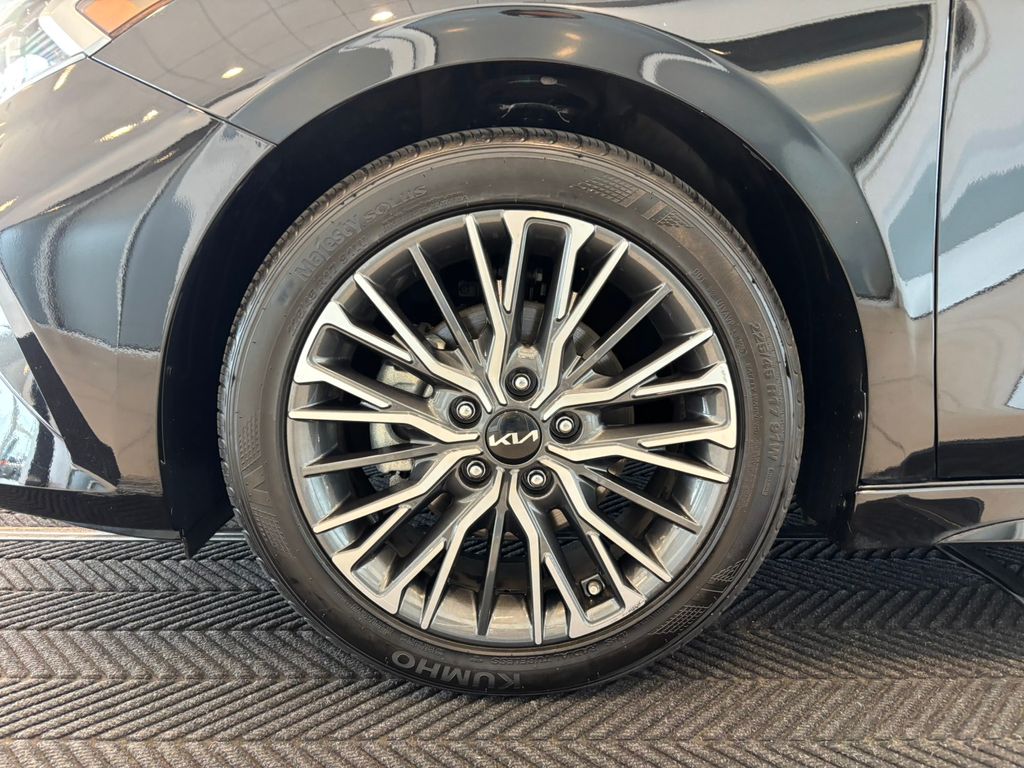 2024 Kia Forte GT-Line