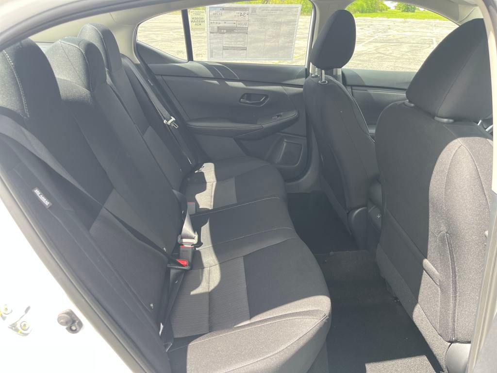 2025 Nissan Sentra SV photo
