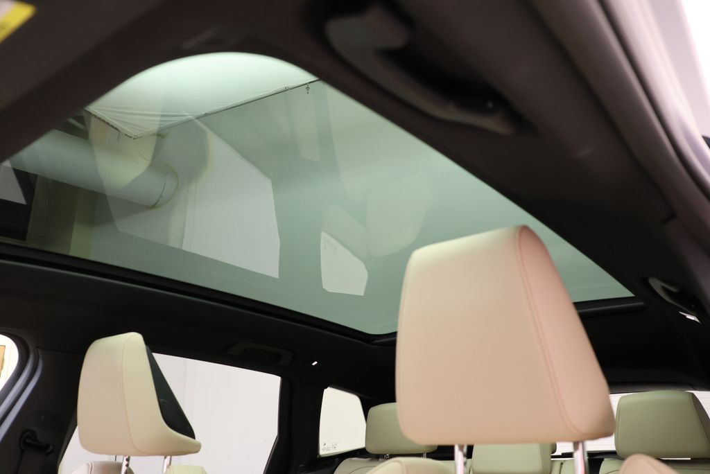 Thumbnail: 2025 BMW X3 - 15