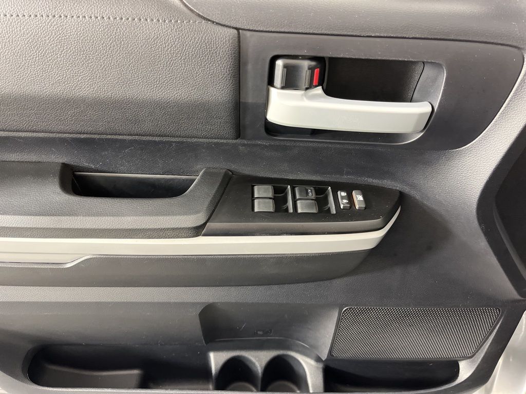 Thumbnail: 2019 Toyota Tundra - 25