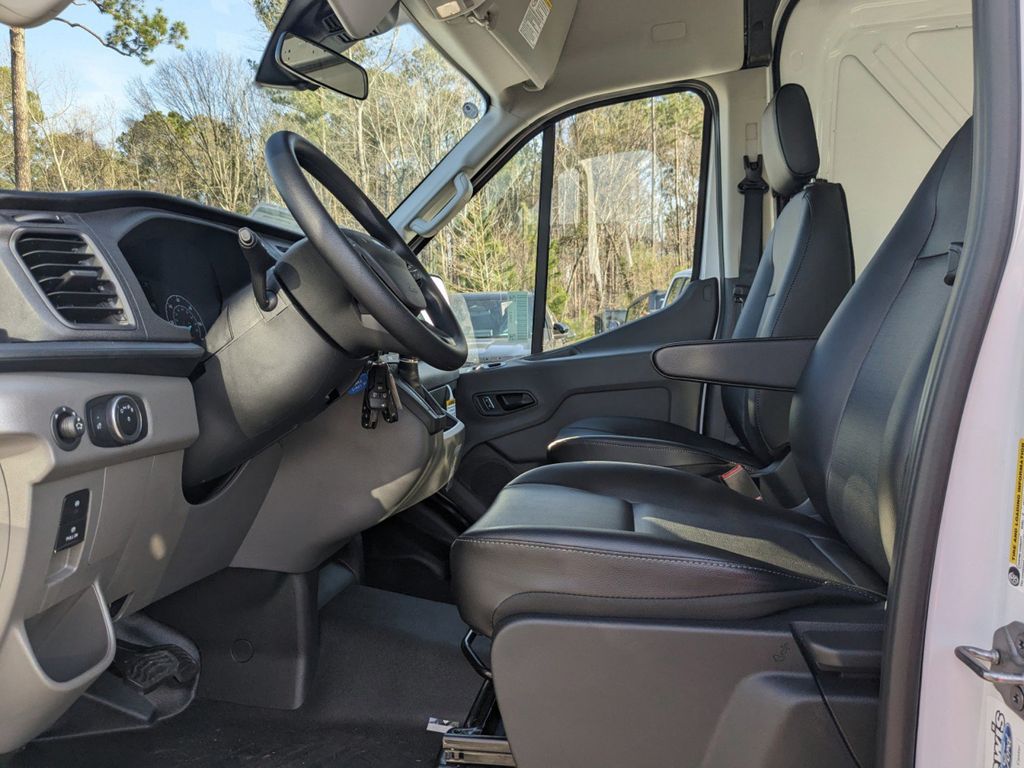 2024 Ford Transit 250