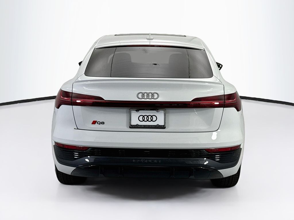 Thumbnail: 2024 Audi Q8 e-tron - 6