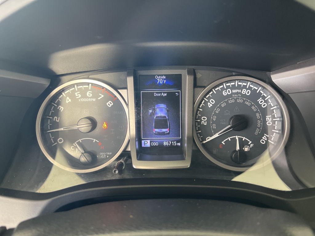 Used 2019 Black Toyota SR5 image 19