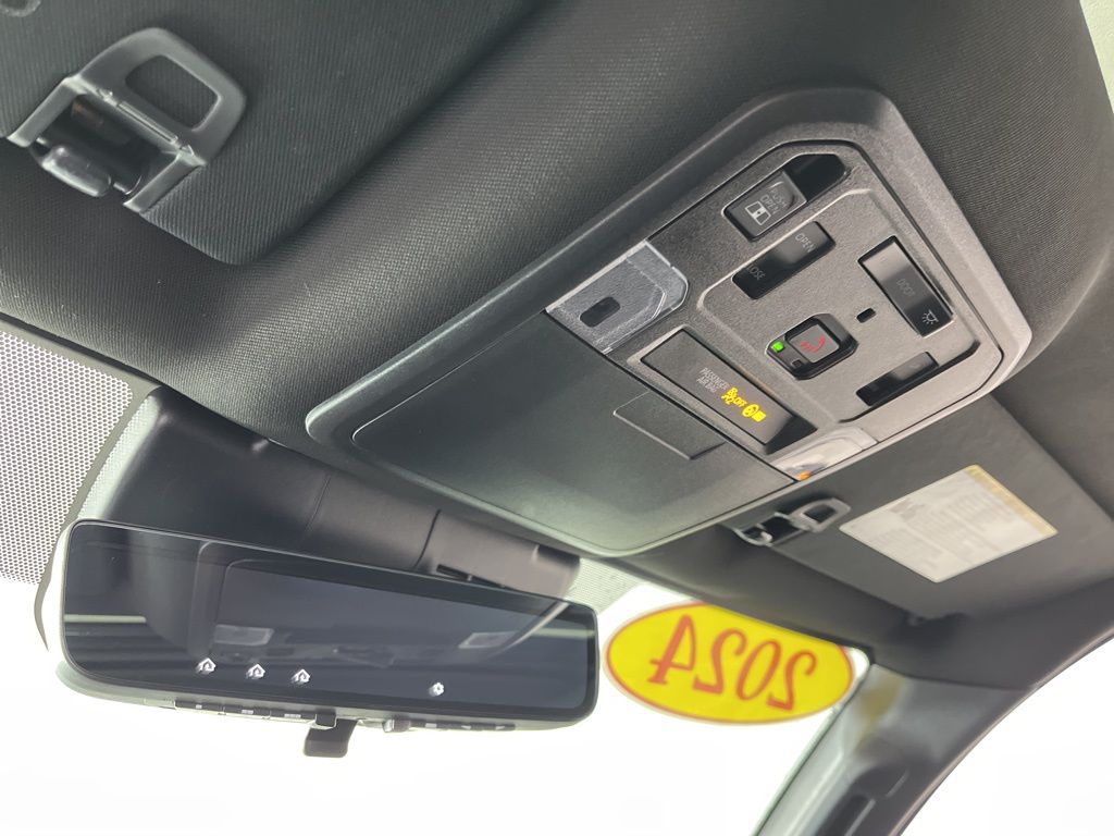 Thumbnail: 2024 Toyota Tacoma - 24