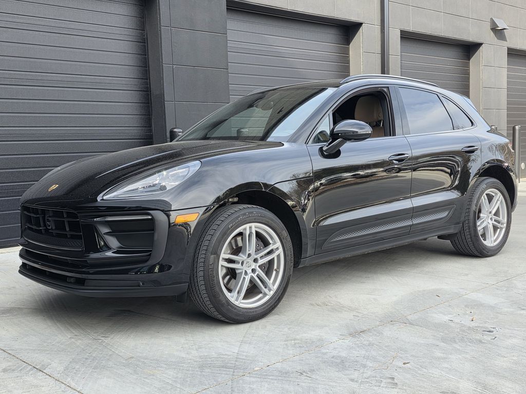 2023 Porsche Macan T AWD