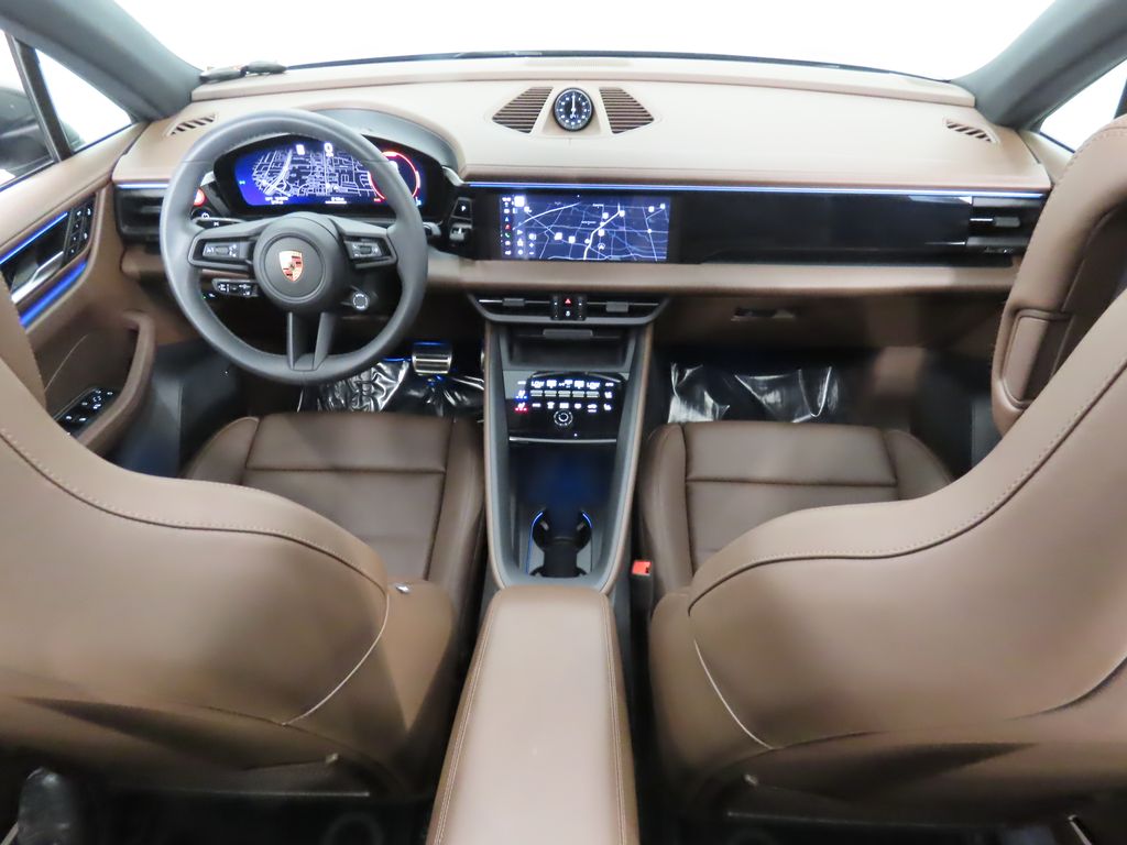 Thumbnail: 2025 Porsche Macan - 15