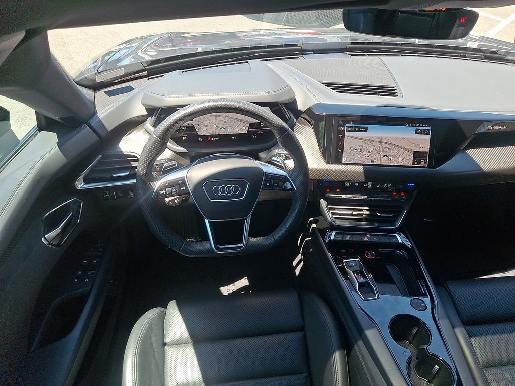 Thumbnail: 2023 Audi e-tron GT - 11