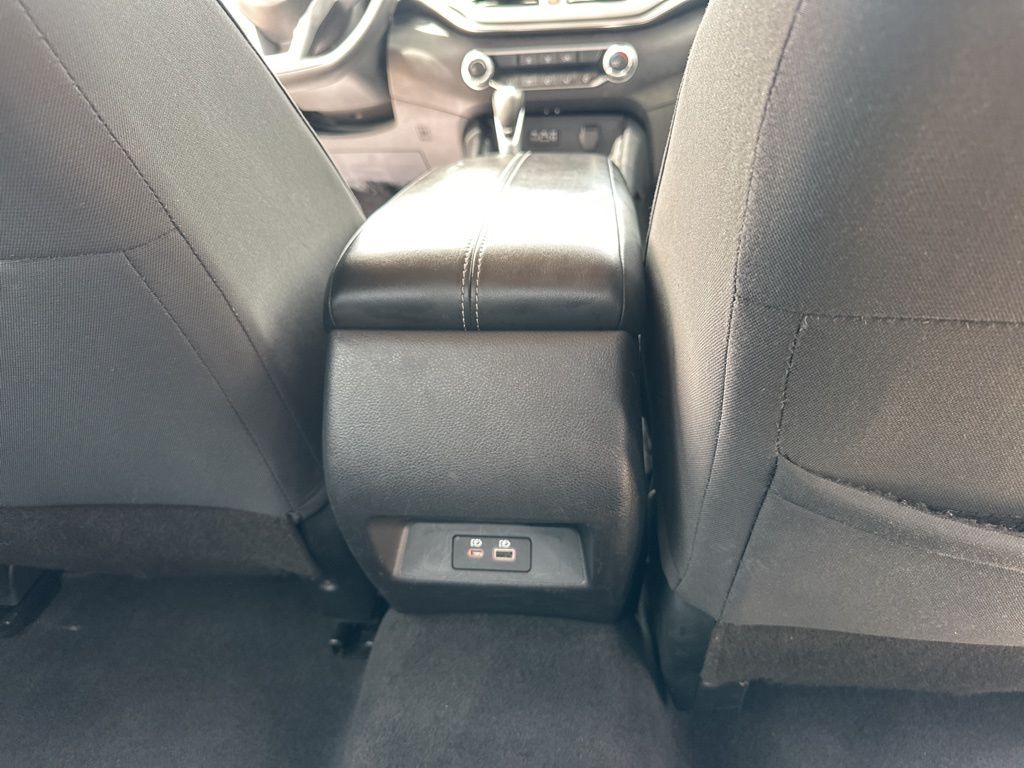 2022 Storm Blue Metallic Nissan Altima 2.5 SV FWD Sedan