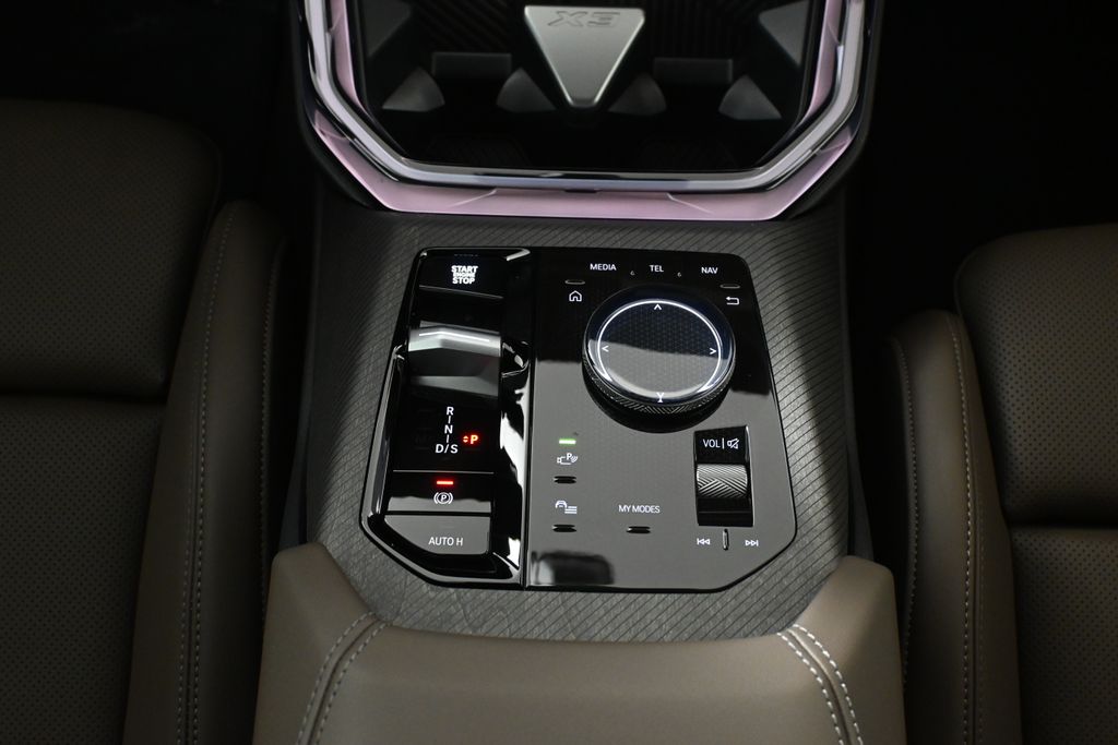 Thumbnail: 2026 BMW X3 - 22