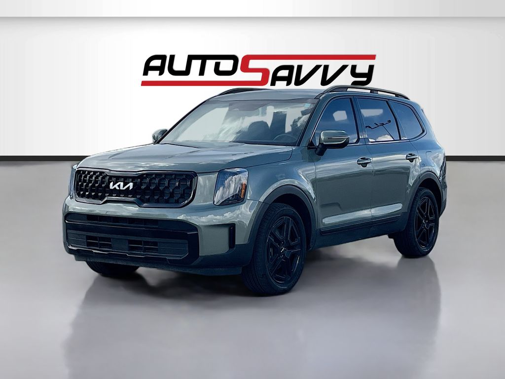 Used 2024 Green Kia EX X-Line image 3