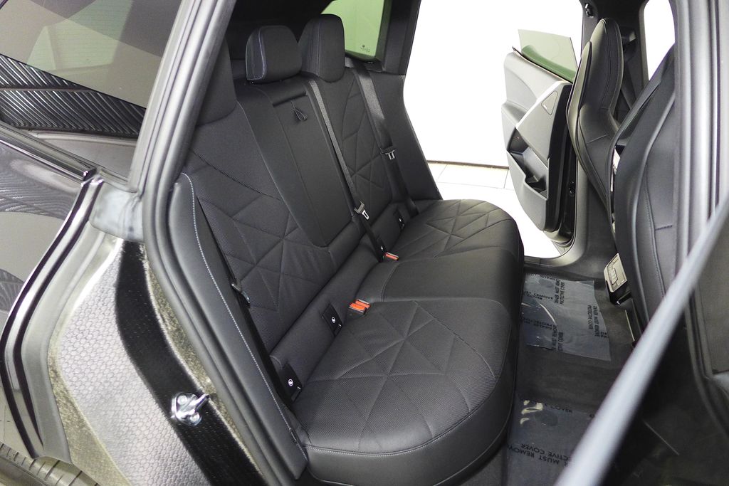 Thumbnail: 2023 BMW iX - 19