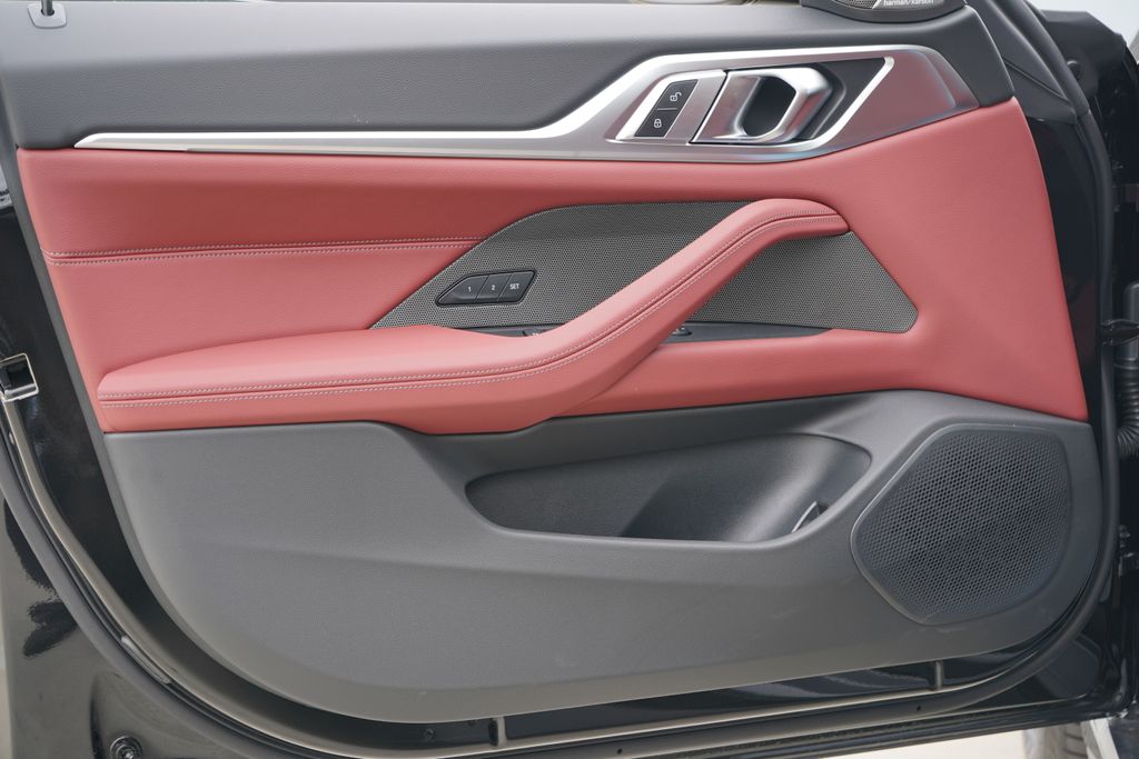 Thumbnail: 2026 BMW i4 - 10