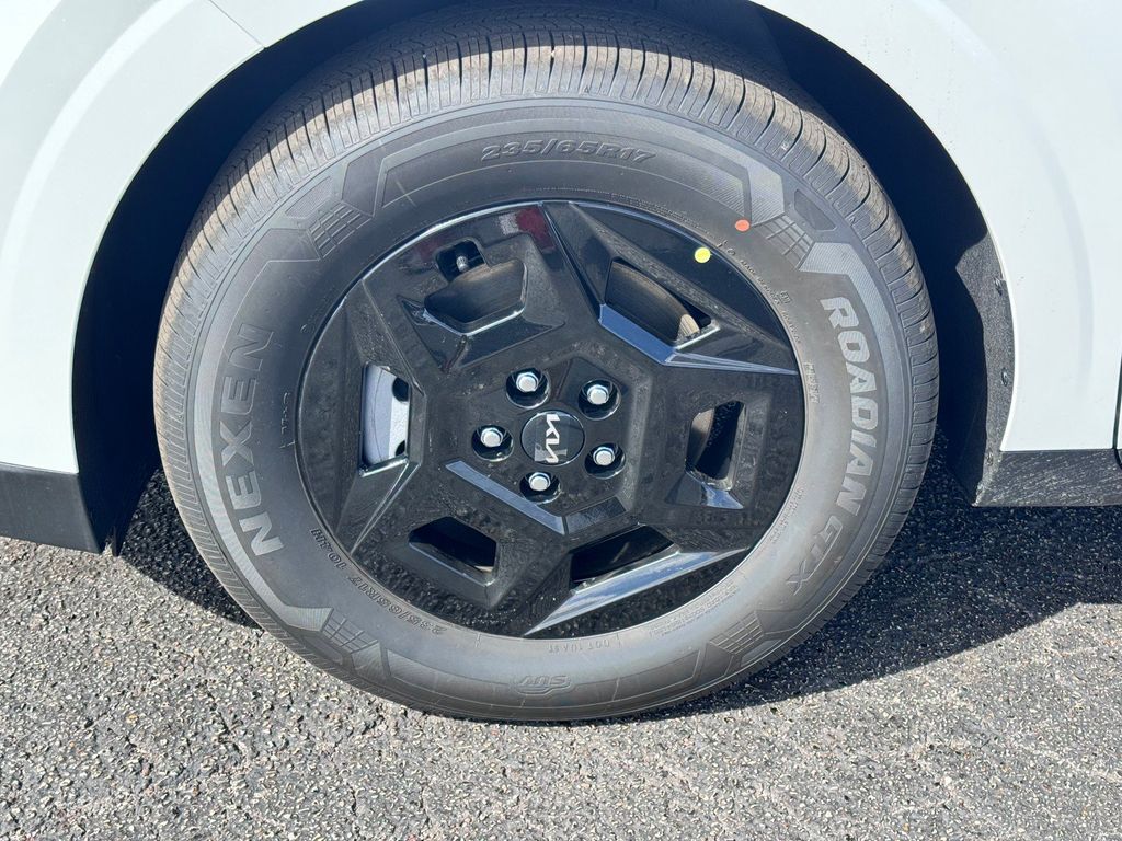 New 2026 Kia Carnival MPV Van