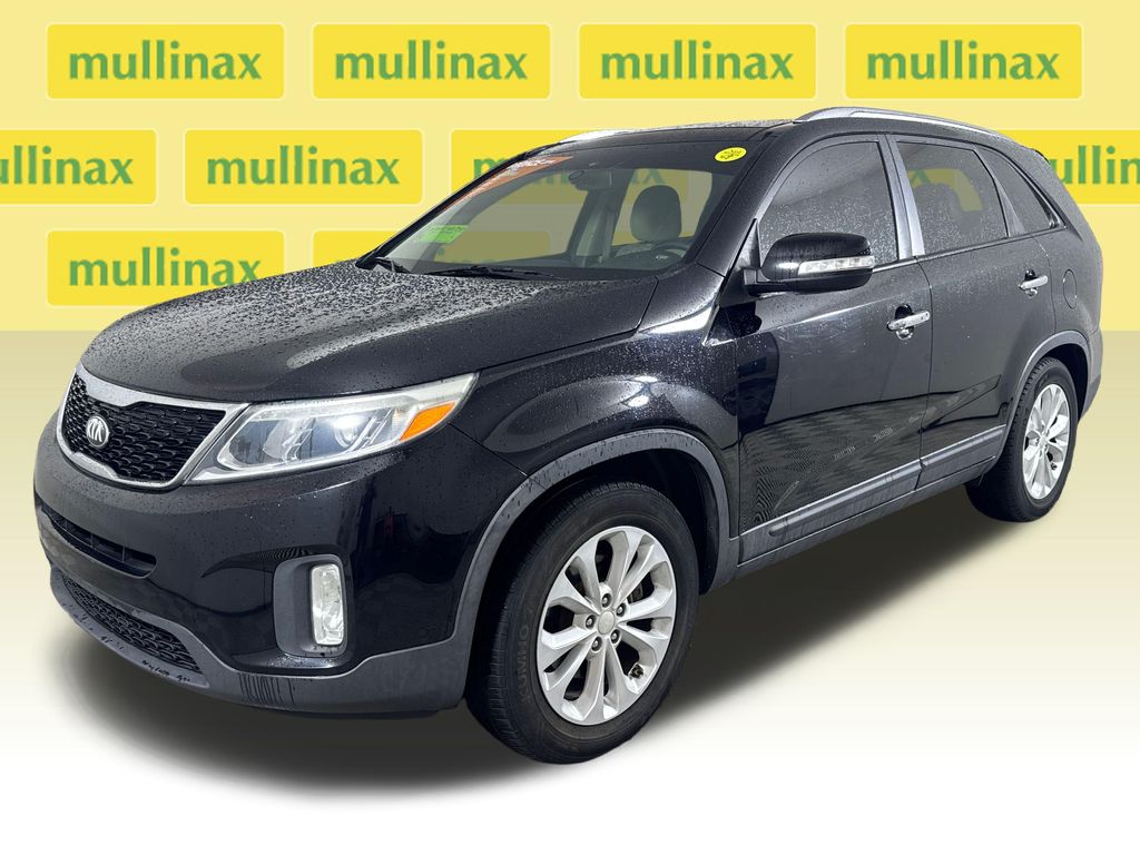 Used 2014 Black Kia EX image 15