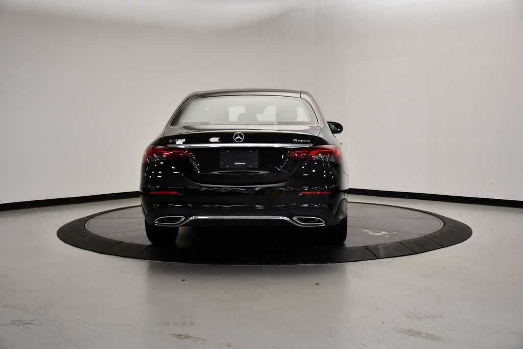 Thumbnail: 2022 Mercedes-Benz E-Class - 4