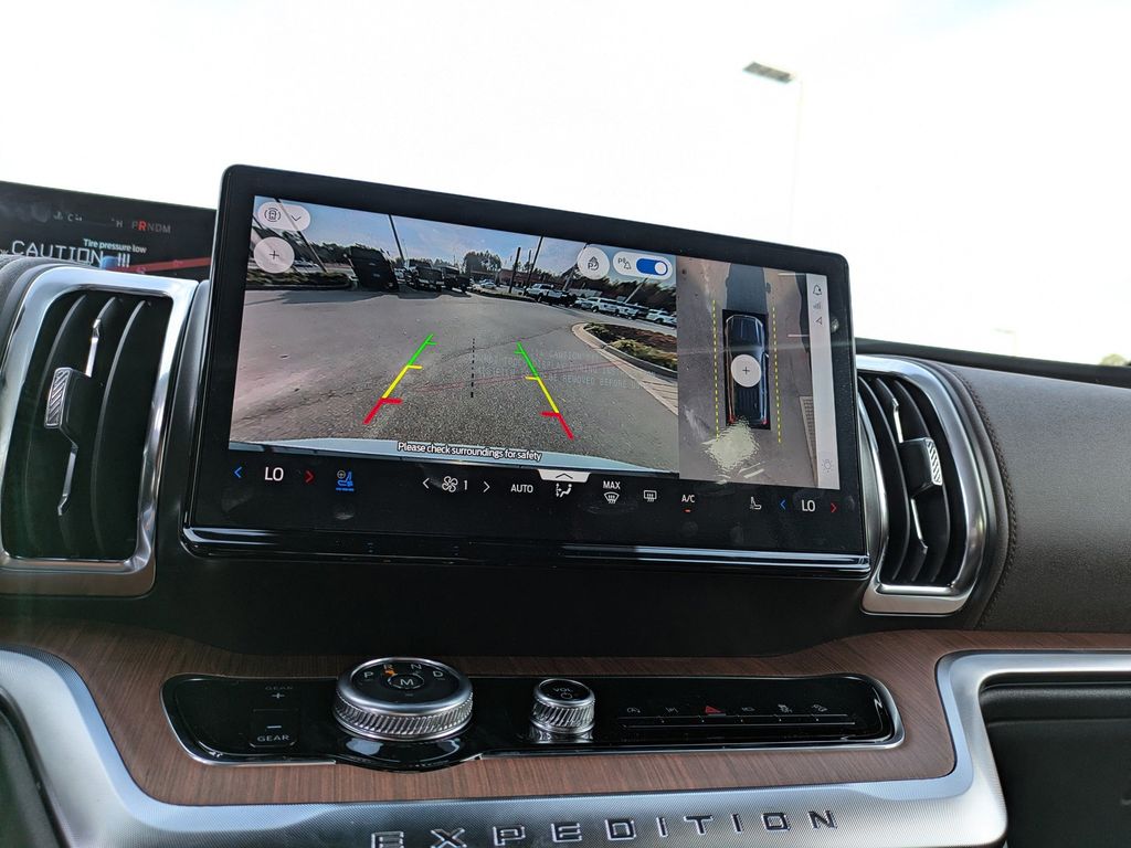 2025 Ford Expedition King Ranch