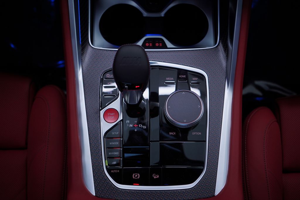 Thumbnail: 2026 BMW XM - 15