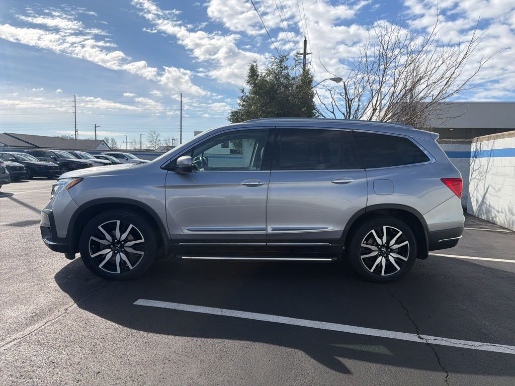 Thumbnail: 2019 Honda Pilot - 2