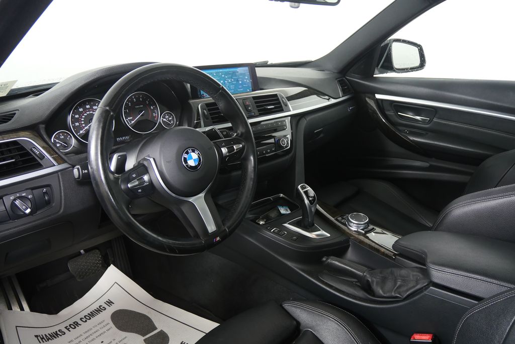 Thumbnail: 2016 BMW 3 Series - 4