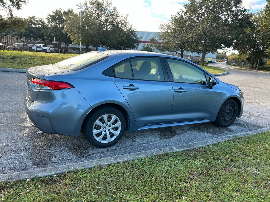 Thumbnail: 2022 Toyota Corolla - 4