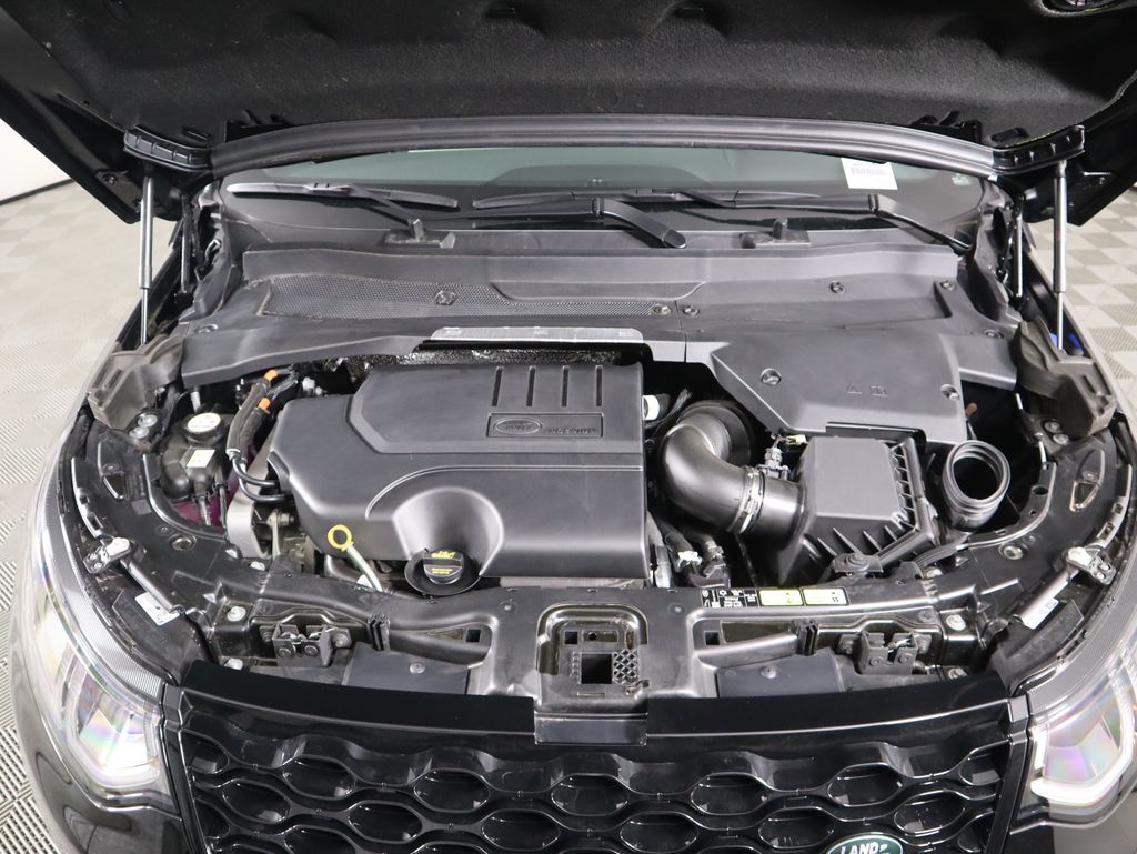 Thumbnail: 2025 Land Rover Discovery Sport - 30