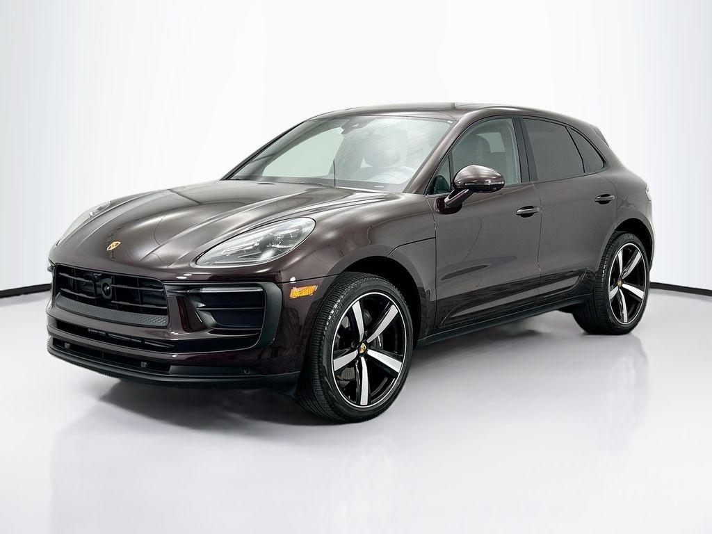 Thumbnail: 2025 Porsche Macan - 1