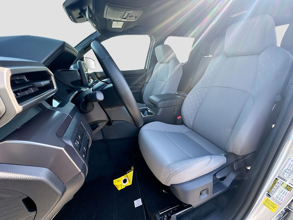 2025 Toyota Tacoma SR5 15