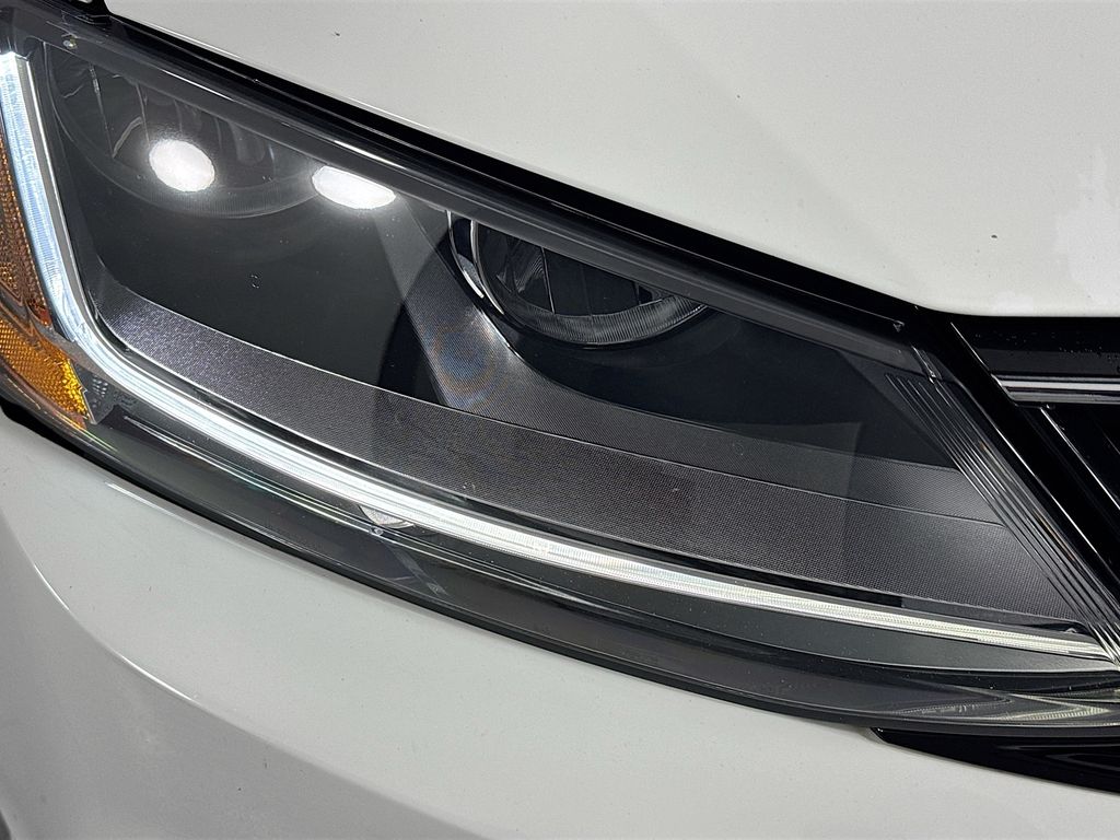 Used Car 2018 Volkswagen Jetta  1.4t Se For Sale Under $12,000 In Austin, Texas