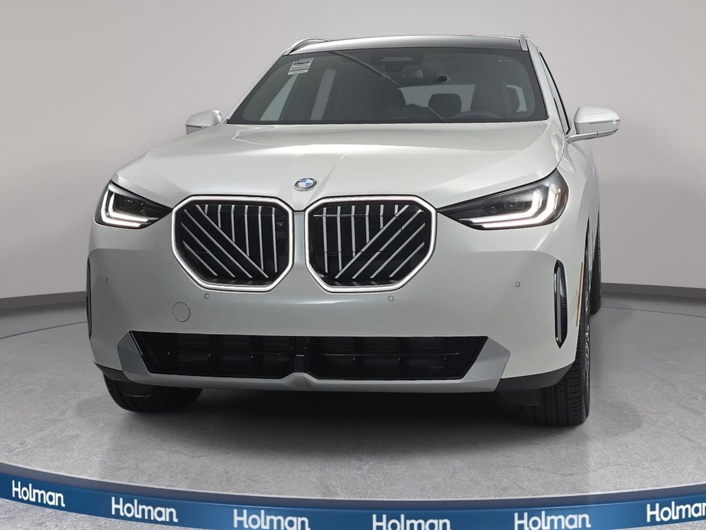 New 2026 Mineral White Metallic BMW 30 xDrive image 2
