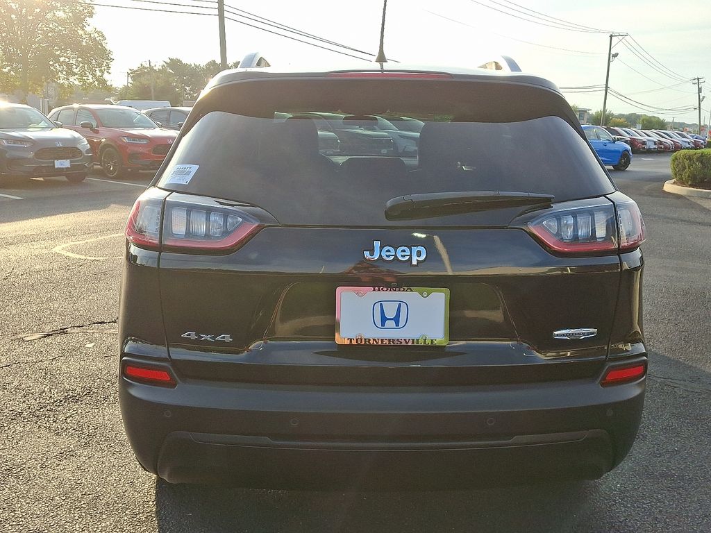 Thumbnail: 2020 Jeep Cherokee - 5