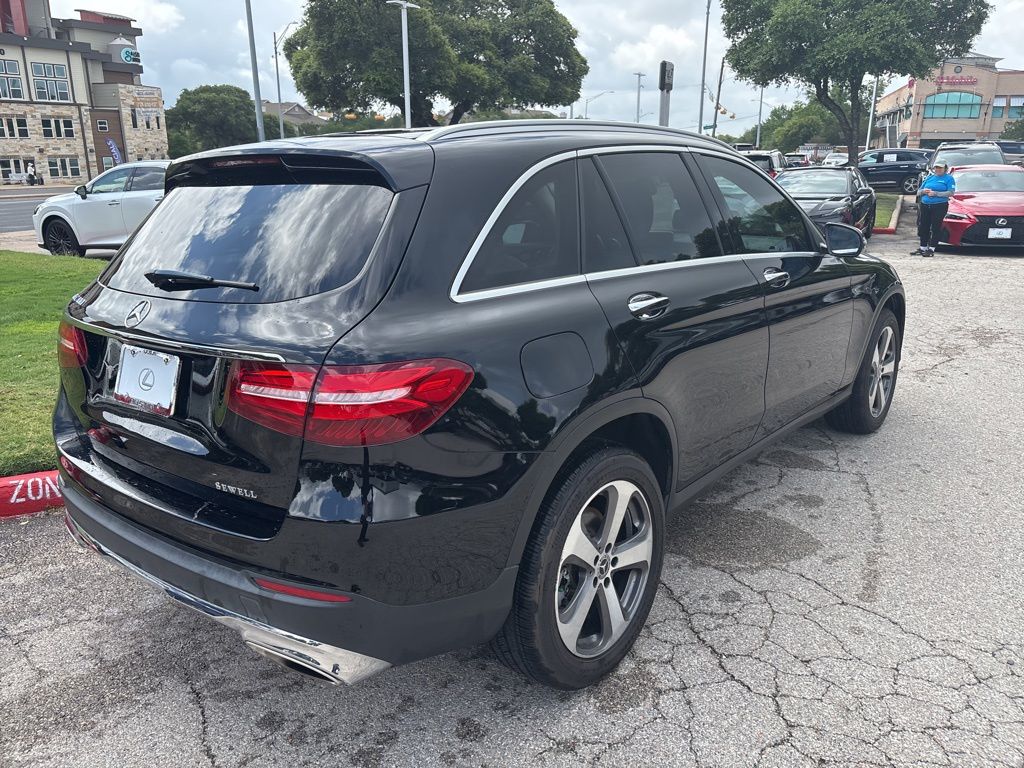 Thumbnail: 2019 Mercedes-Benz GLC - 5