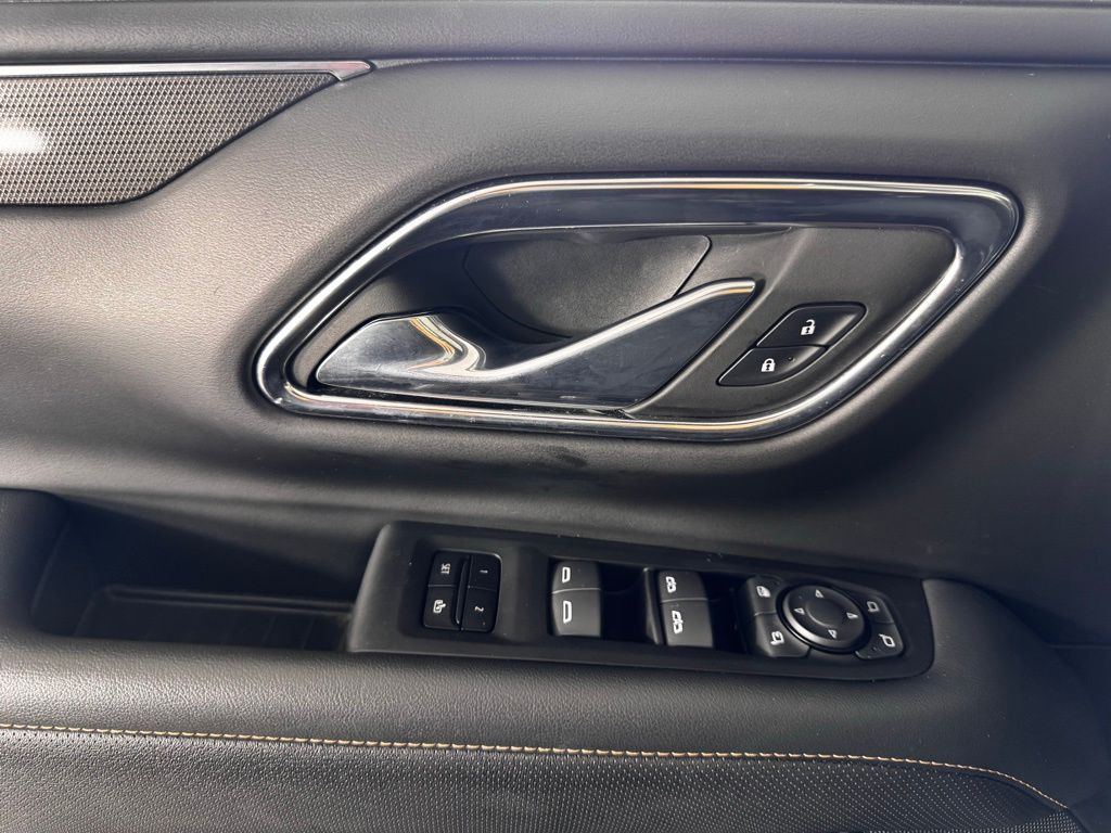 Used 2023 Black GMC AT4 image 12