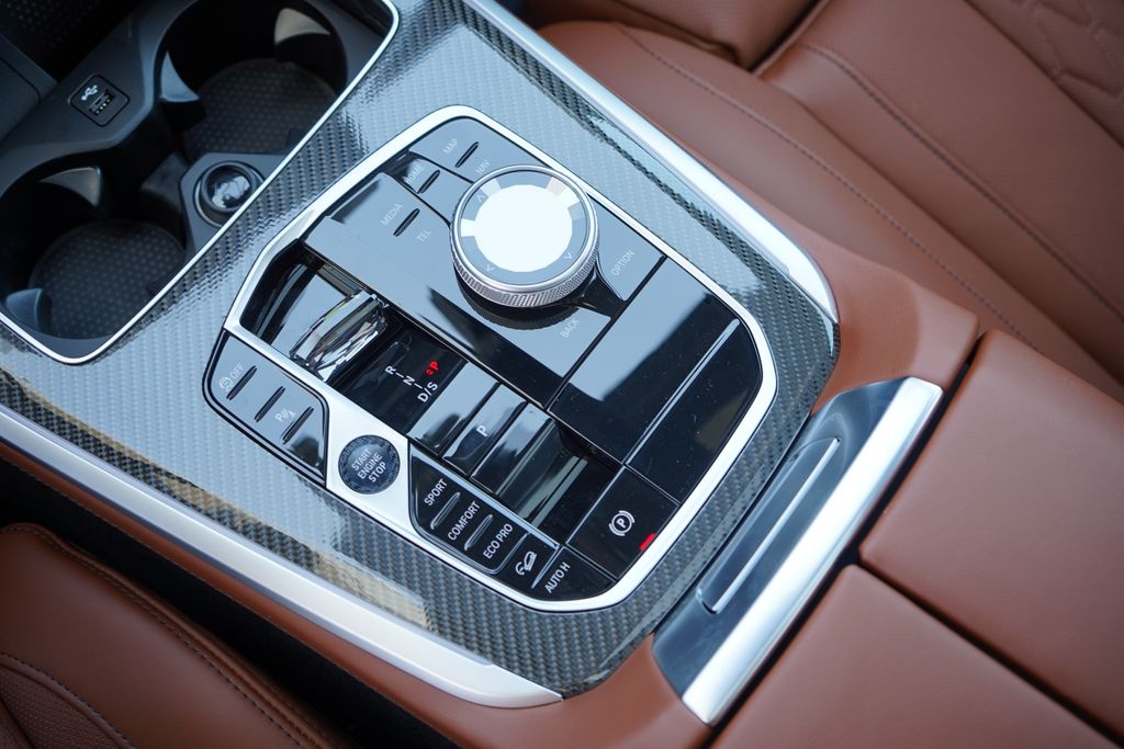 Thumbnail: 2026 BMW X5 - 18